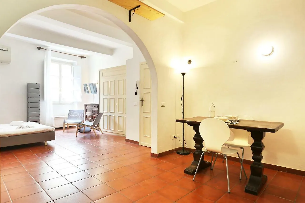 Concetta Apartment Florencie